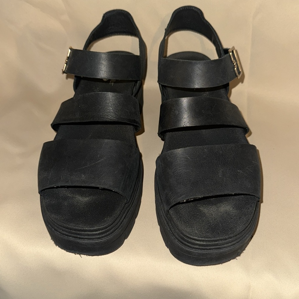 Black Dr. Scholl’s Trekkie Chunky Sandal w Lug Soles - Picture 3 of 6